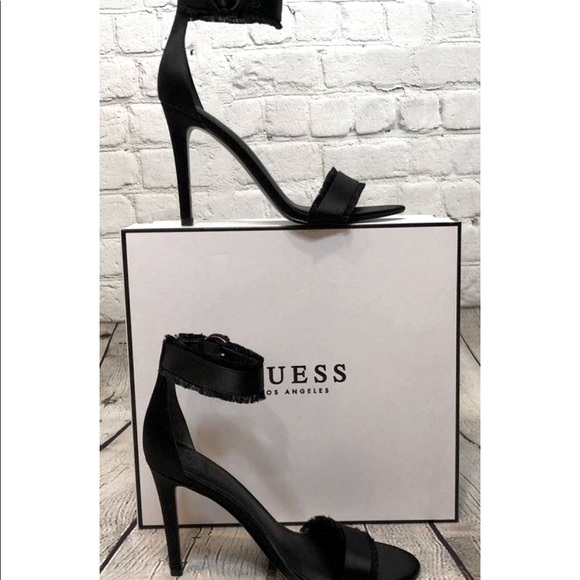 Sold in bundle 🎉HOST PICK 🎉🖤 Heels Black Satin Pollee/ Will b receiving more - Picture 2 of 7